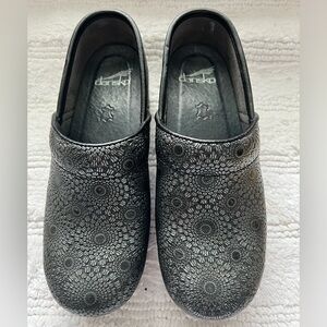 DANSKO Professional Clogs.